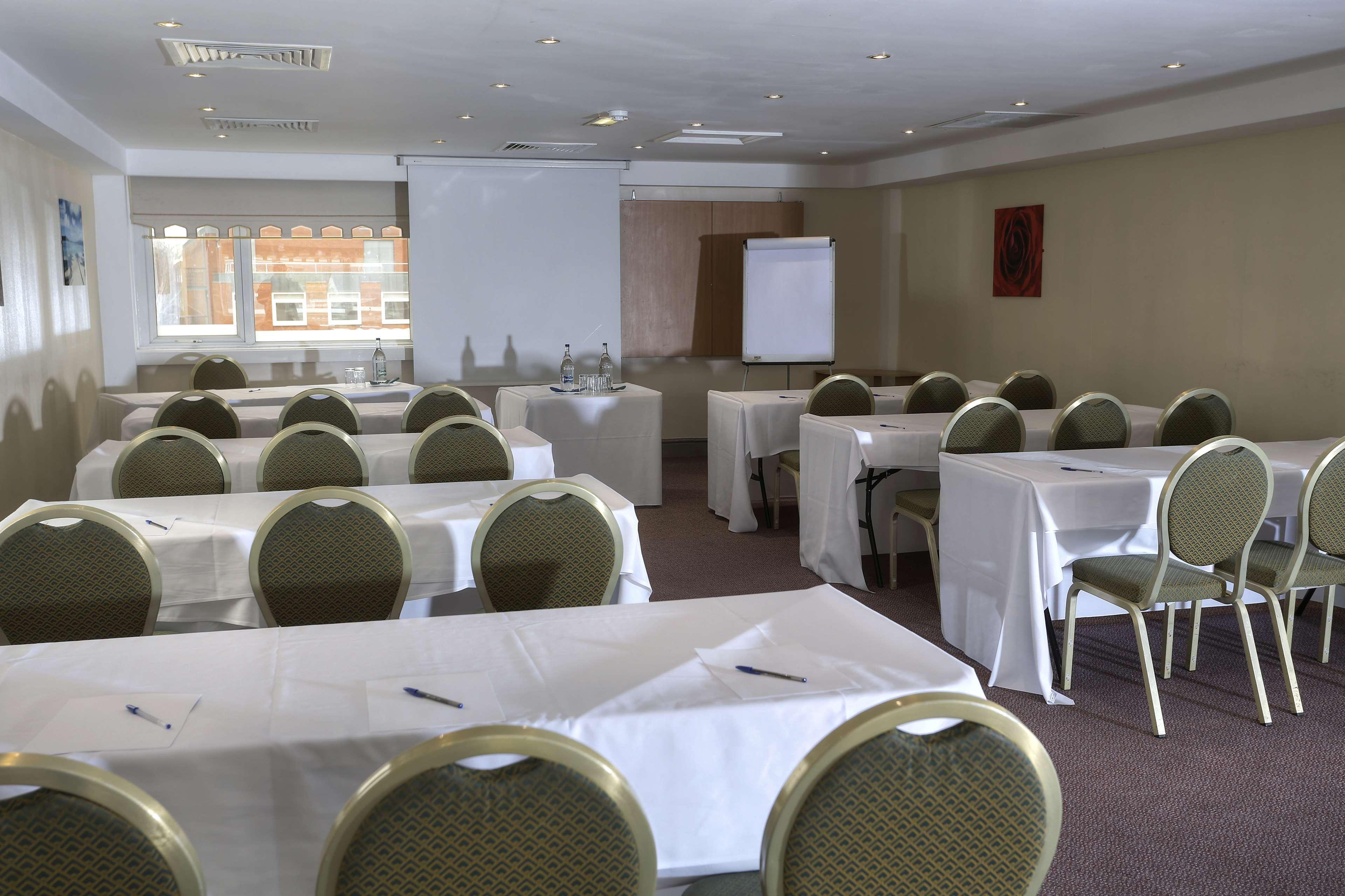 Cresta Court Hotel Altrincham Luaran gambar