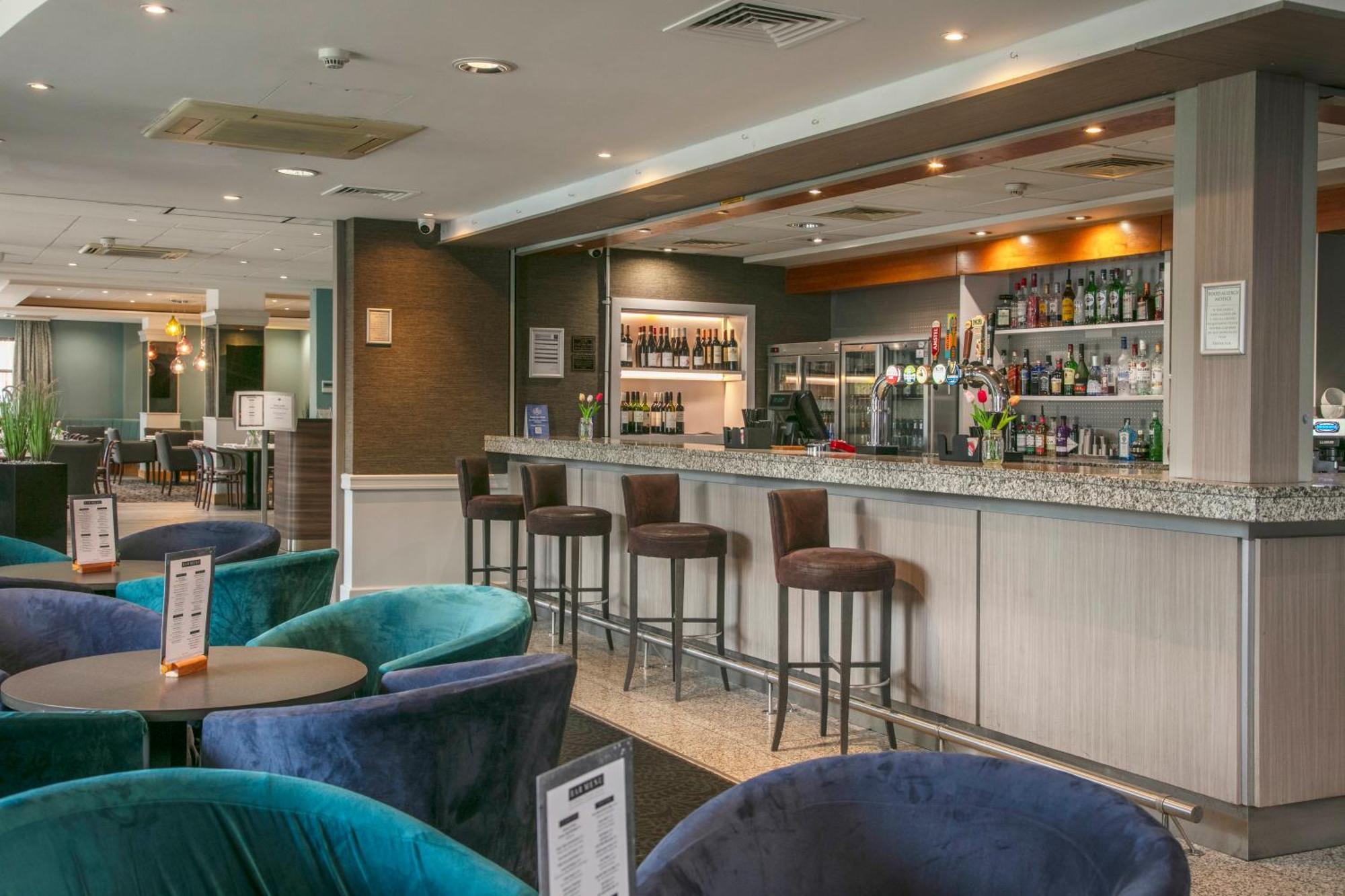 Cresta Court Hotel Altrincham Luaran gambar