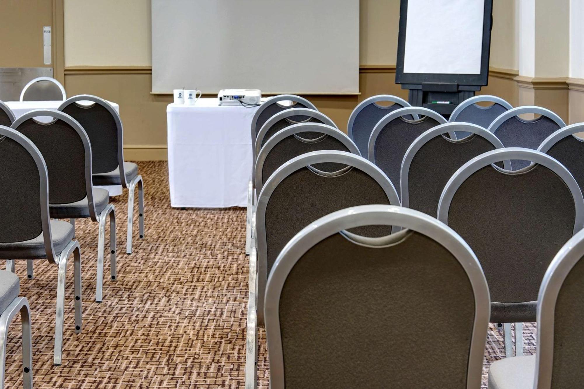 Cresta Court Hotel Altrincham Luaran gambar