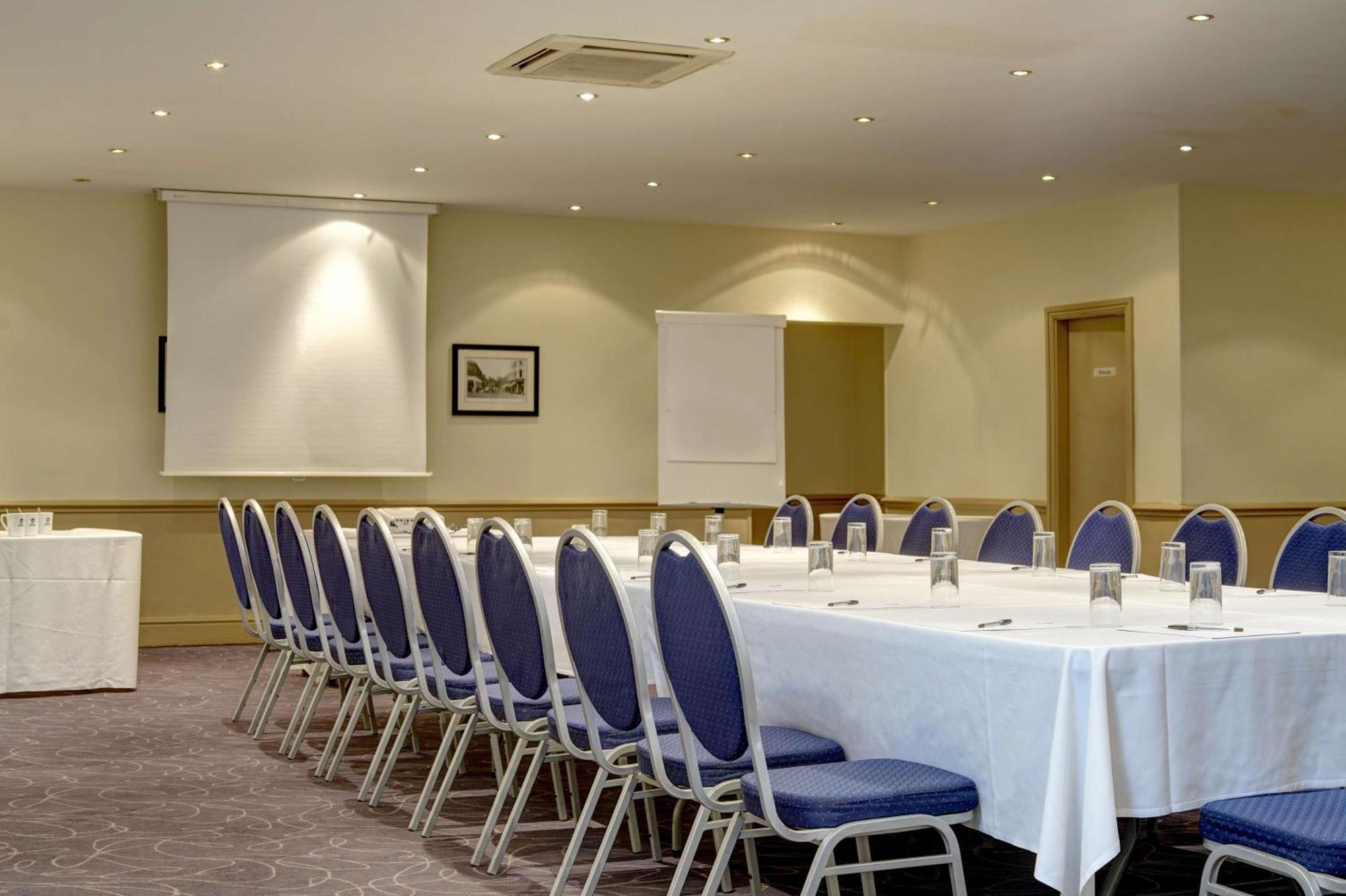 Cresta Court Hotel Altrincham Luaran gambar
