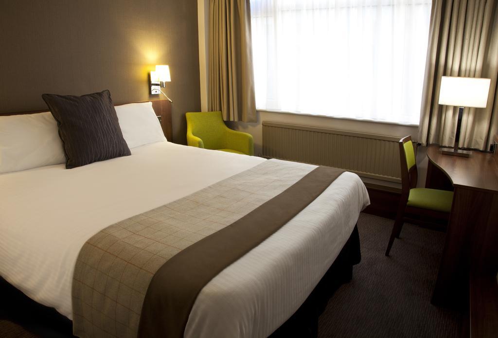 Cresta Court Hotel Altrincham Luaran gambar